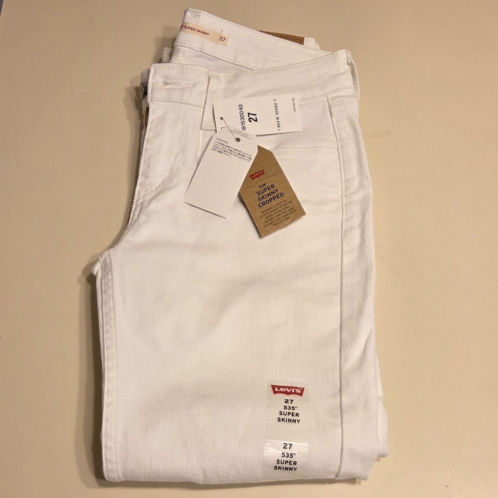 Levis 535 Super Skinny Knee Slit Cropped White Jeans